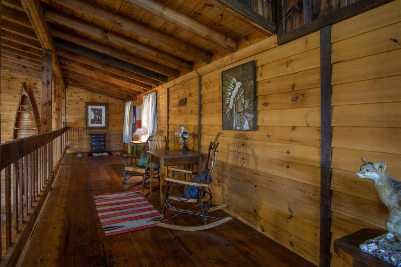 Coyote Lodge At Deerwoode Reserve Бревърд Екстериор снимка